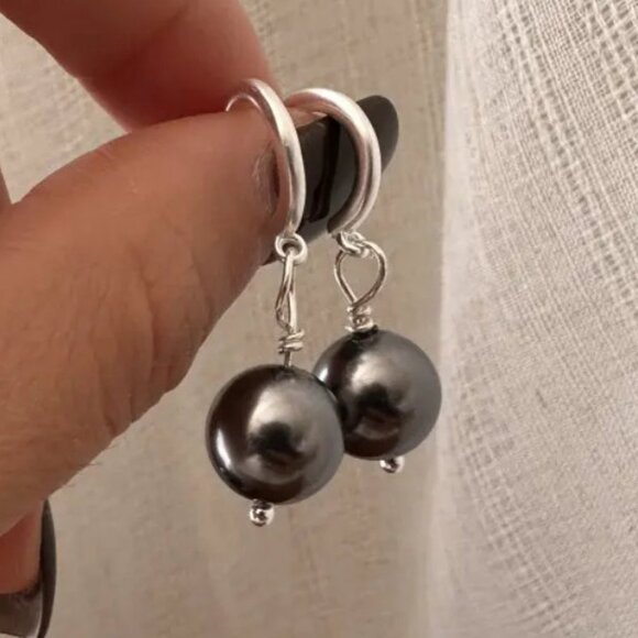 Dark Gray Pearl Dangle Silver Earrings. 925 Sterling Silver. #1109 - Picture 1 of 4